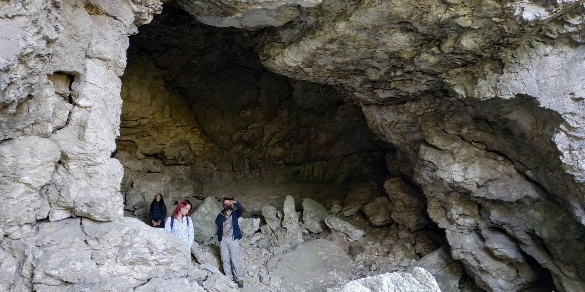 Баламутовская пещера родогория