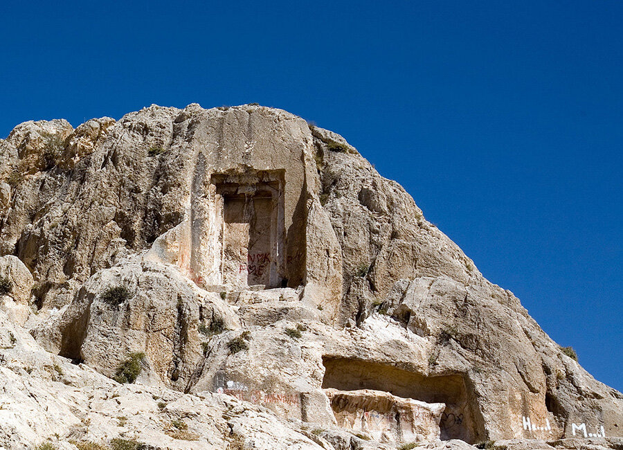 Цаповые скалы - древний мегалитический комплекс Карпат