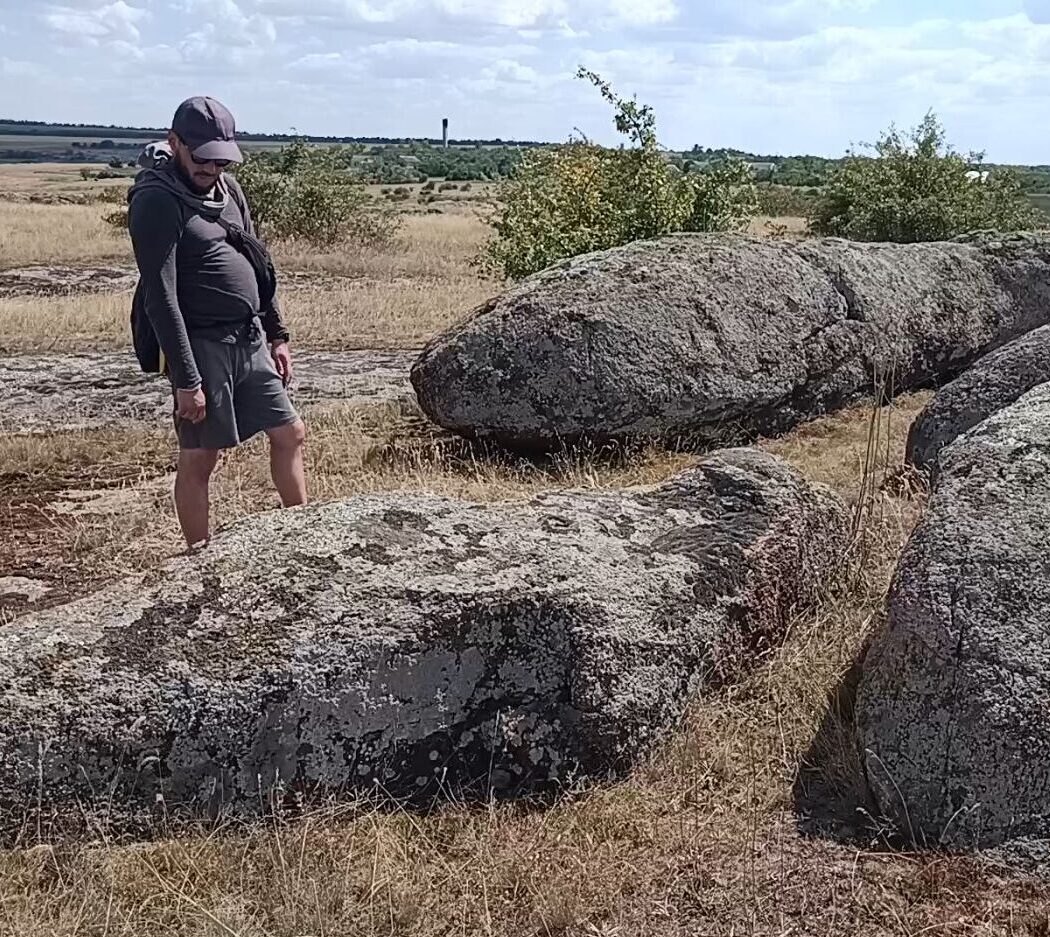 4356756876876978