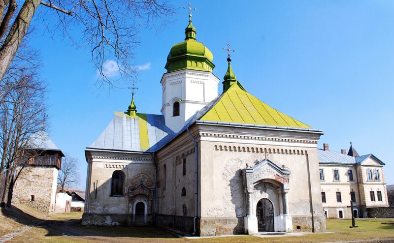 Лавровский монастырь