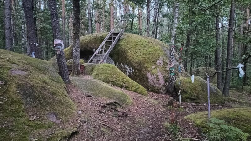 Божий камінь Божий камінь
